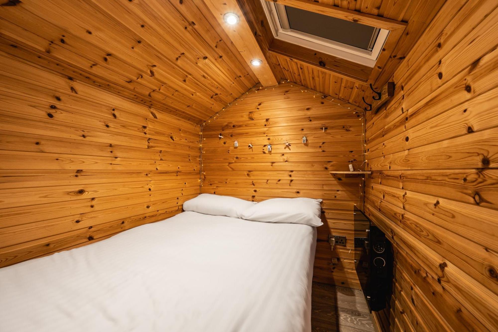 Delny Glamping And Farm Animals Hotel Invergordon Ngoại thất bức ảnh